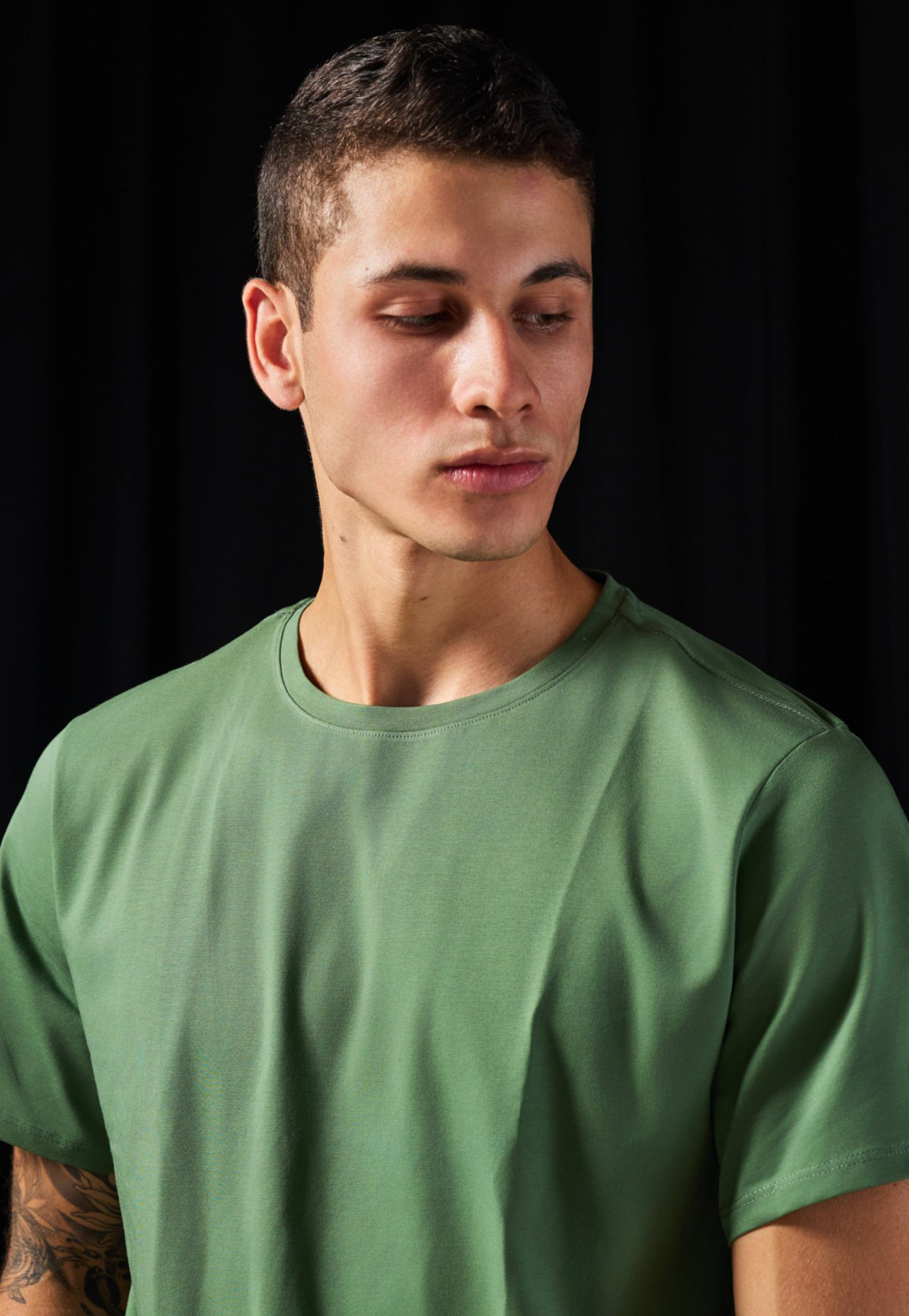 Camiseta Tela Fría Color Verde Militar