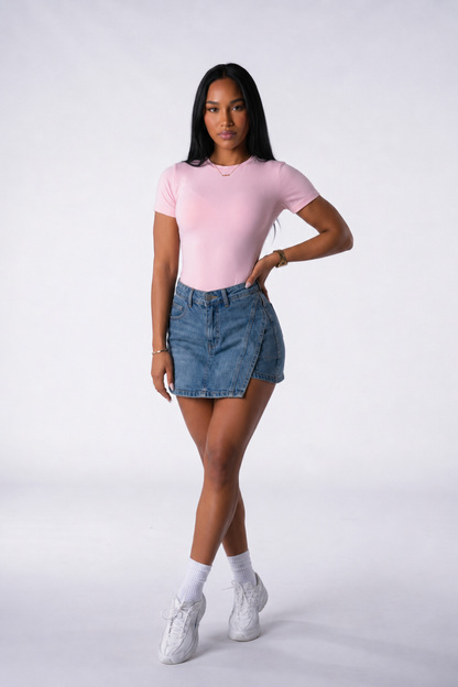 Body Manga Corta Color Rosado y Sesgo Blanco
