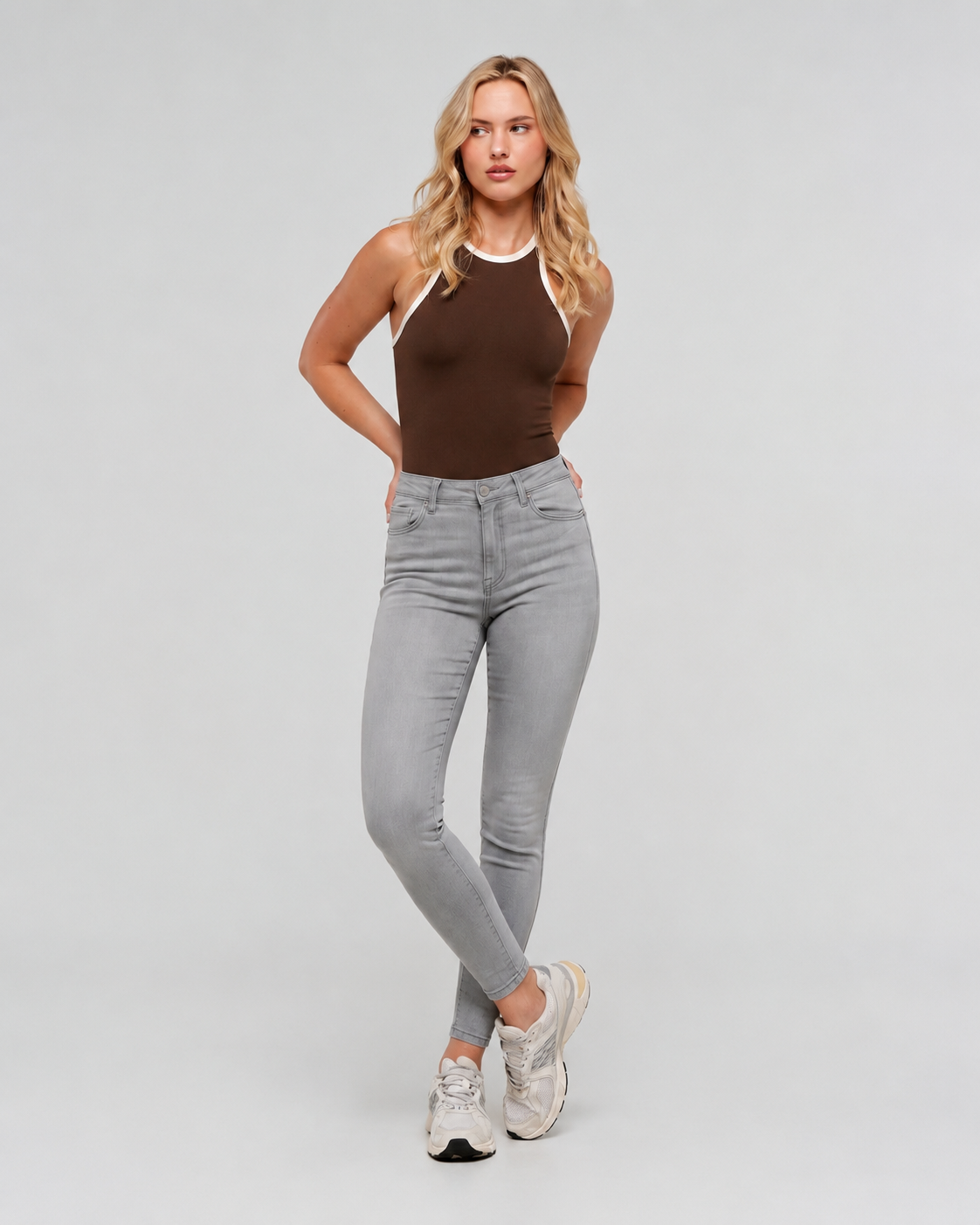 Body Lite Color Café y Sesgo Blanco