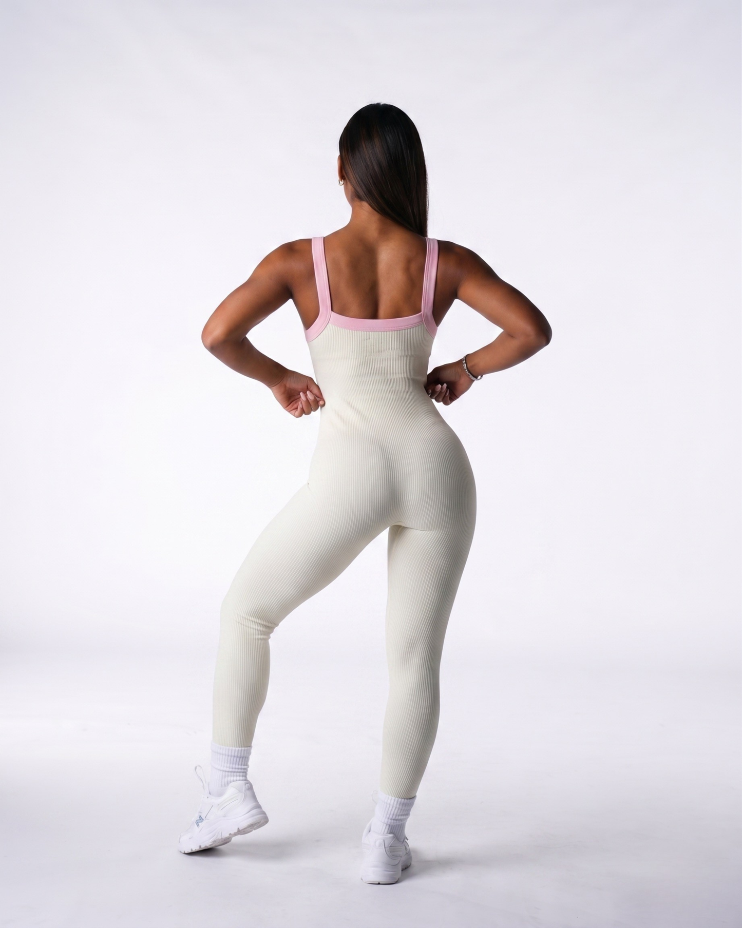 Enterizo Basic Color Blanco y Sesgo Rosado